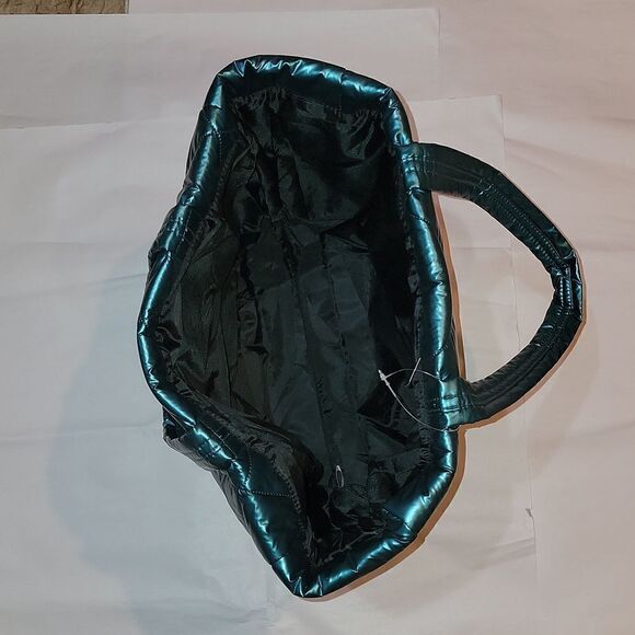 NWT Victoria's Secret Green Teal Quilted Puffer Tote Shopping Bag Handbag Purse - Picture 4 of 8